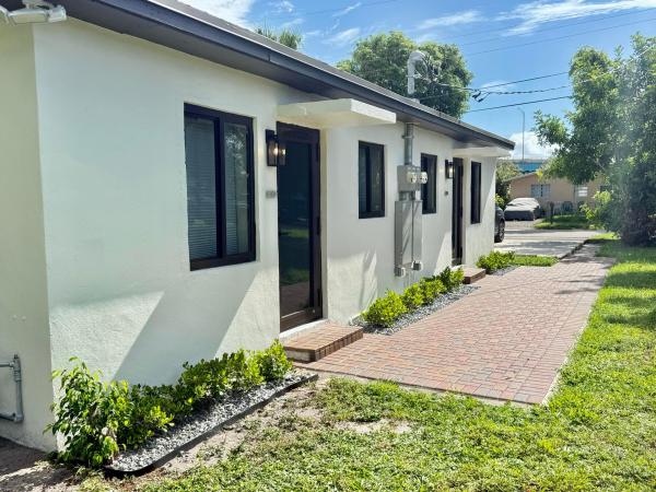 Seaboard Highlands, 607 NW 15th Ave, Pompano Beach, Florida 33069, image 3