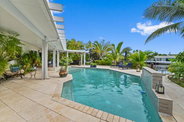 Middle River Estates, 1513 NE 28th Dr, Wilton Manors, Florida 33334, image 1