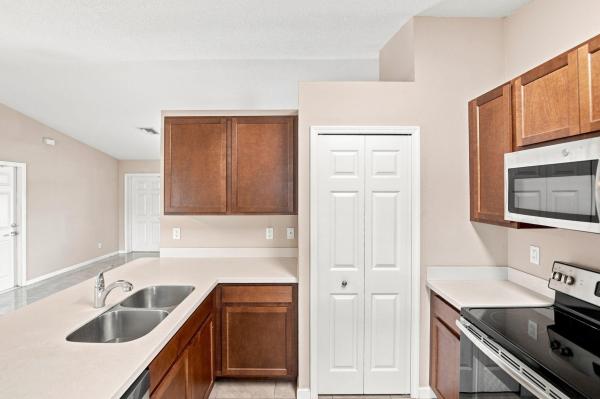 Swan Park, 538 SW Prado Ave, Port St. Lucie, Florida 34983, image 2