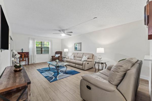 1593 Cabot Ln #8, Wellington, Florida 33414, image 2