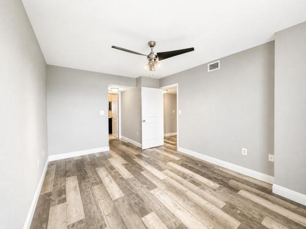LakeView Club, 2831 N Oakland Forest Dr #101, Oakland Park, Florida 33309, image 2