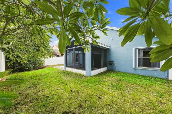 Saratoga Lakes, 103 Saddle Trl, Royal Palm Beach, Florida 33411, image 2