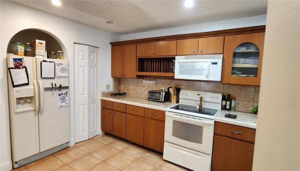 Chatham Towne At Jacaranda, 9862 NW 1st Ct, Plantation, Florida 33324, image 2