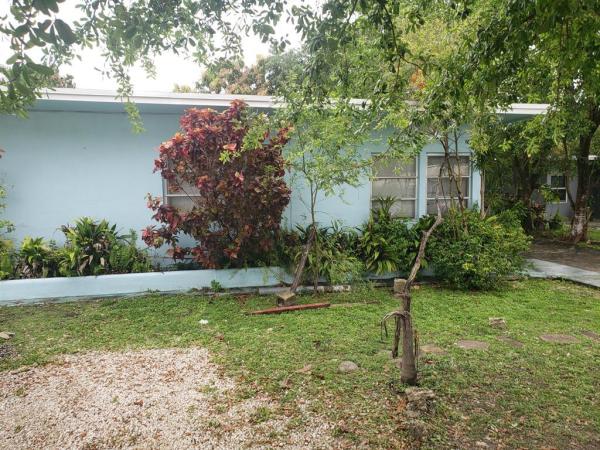283 NE 111th St, Unincorporated Dade County, Florida 33161, image 2