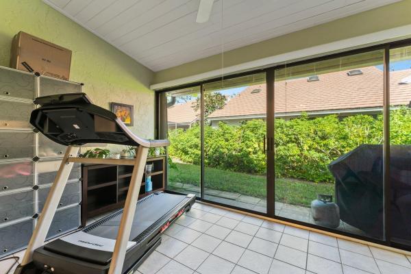Villas Of Glengary, 801 Kintyre Ct, Palm Beach Gardens, Florida 33418, image 3