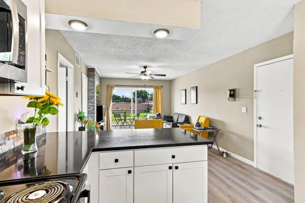 198 Lake Frances Dr, West Palm Beach, Florida 33411, image 3