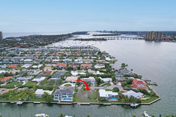 Palm Beach Isles, 1050 Bimini Ln, Riviera Beach, Florida 33404, image 1