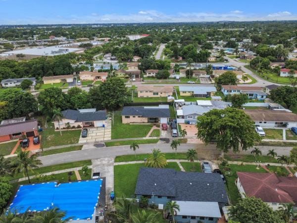 Norwood, 740 NW 187th Dr, Miami Gardens, Florida 33169, image 3