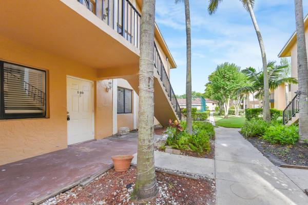 The Laurels At Sherwood, 6053 10th Ave N #140, Greenacres, Florida 33463, image 3
