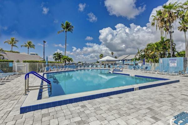 Villas Of Ocean Dunes, 1401 Ocean Dunes Cir, Jupiter, Florida 33477, image 3