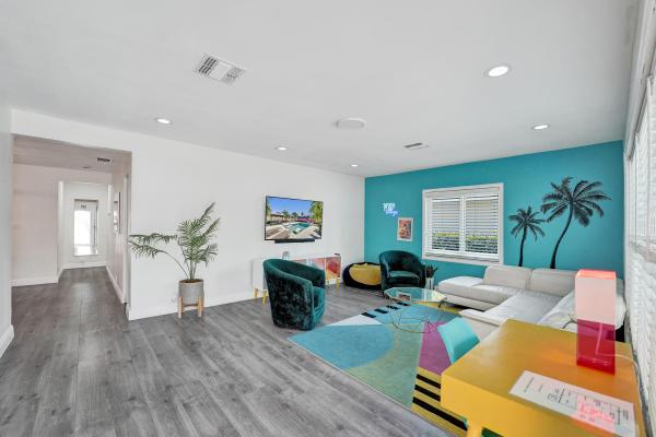 Hollywood Lakes, 1535 Hollywood Blvd, Hollywood, Florida 33020, image 1