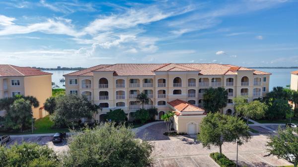 Harbour Isle West, 26 Harbour Isle Dr #102, Fort Pierce, Florida 34949, image 1