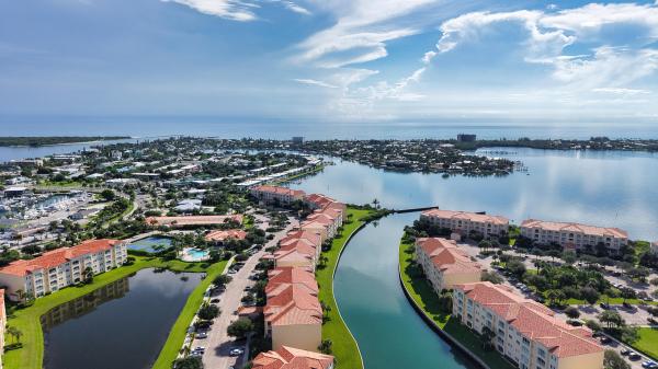 25 Harbour Isle Dr #104, Fort Pierce, Florida 34949, image 1