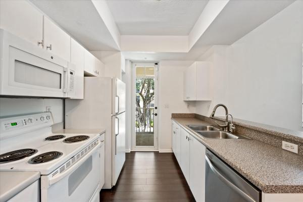 Village At Abacoa, 4822 Chancellor Dr #23, Jupiter, Florida 33458, image 2