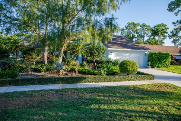 Sugar Pond Manor, 900 Cosmos Ct, Wellington, Florida 33414, image 2