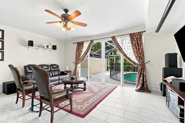 Catalina Lakes, 337 Salinas Dr, Palm Beach Gardens, Florida 33410, image 3