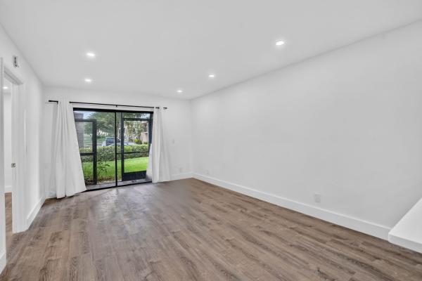 Kensington Walk, 21950 Soundview Ter #107, Boca Raton, Florida 33433, image 3
