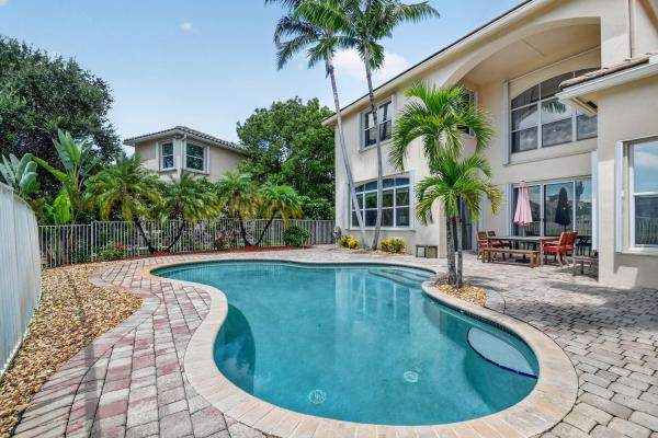 6839 Houlton Cir, Lake Worth, Florida 33467, image 1