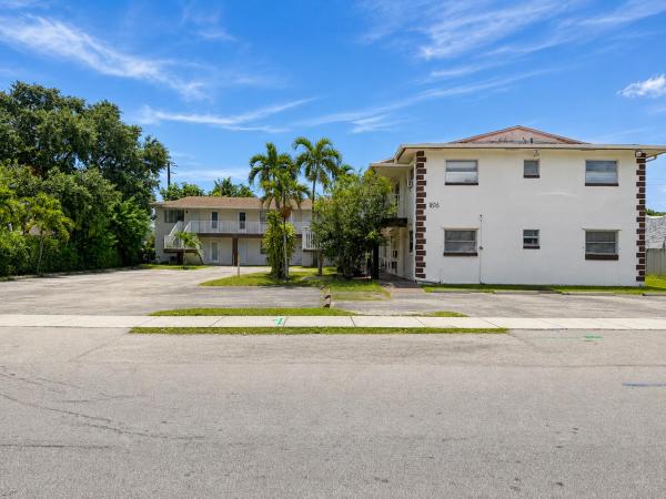 1816 Mckinley St #7, Hollywood, Florida 33020, image 2