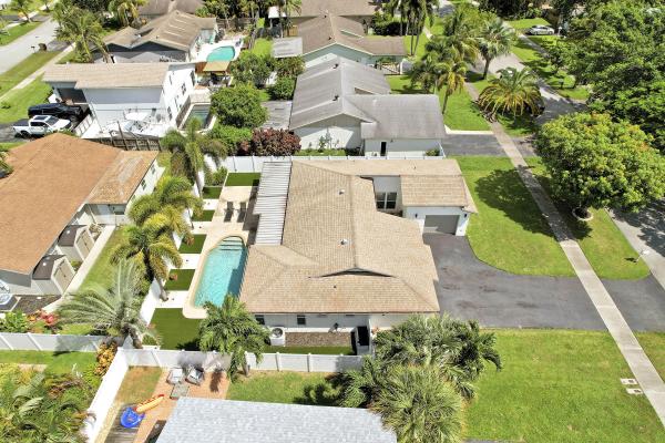 Gates Of Hillsboro, 275 NW 39th Way, Deerfield Beach, Florida 33442, image 1