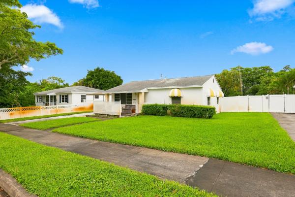 Belle Vue, 933 Upland Rd, West Palm Beach, Florida 33401, image 1