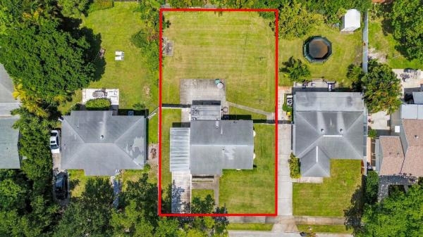 Belle Vue, 933 Upland Rd, West Palm Beach, Florida 33401, image 2