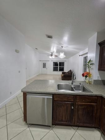 Turtle Cay, 2106 Little Torch St, Riviera Beach, Florida 33407, image 2