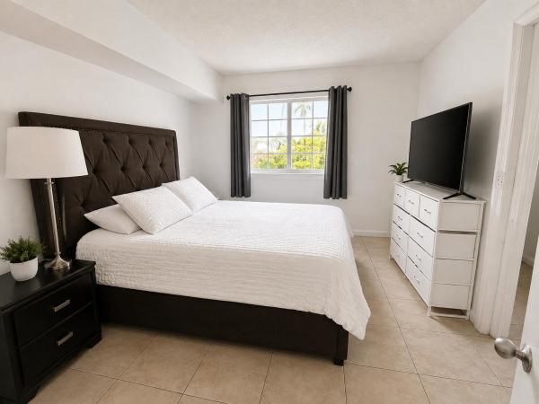 Serenity Palms, 3271 Sabal Palm Mnr #106, Davie, Florida 33024, image 3