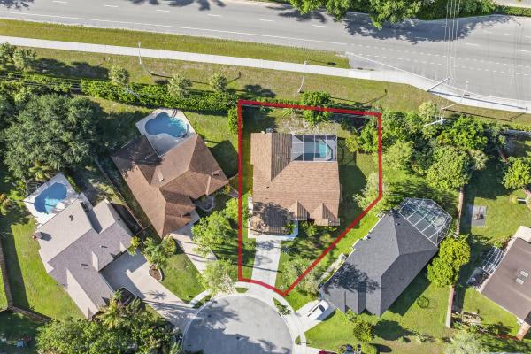 Crestwood, 104 Oxford Ct, Royal Palm Beach, Florida 33411, image 2
