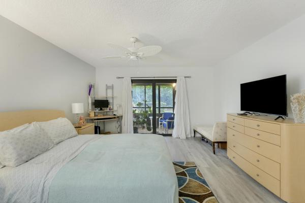 Strathmore Gate, 205 Star Clusters Ct, Royal Palm Beach, Florida 33411, image 2