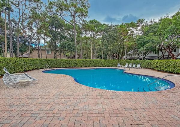 4864 Pinemore Ln, Lake Worth, Florida 33463, image 1