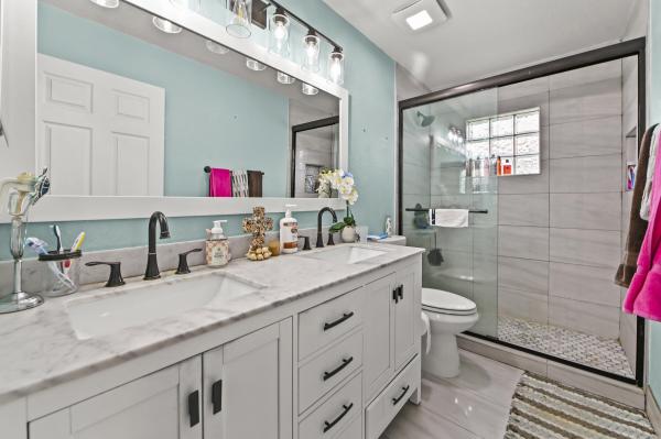 Thousand Oaks, 1006 Center Stone Ln, Riviera Beach, Florida 33404, image 1
