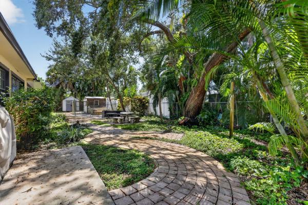 4746 Canal Dr, Lake Worth, Florida 33463, image 1