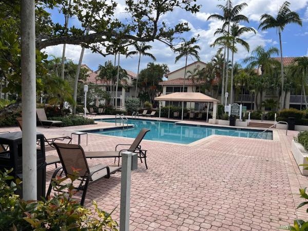 The Sterling Villages Of Palm Beach Lakes, 1103 Glenmoor Dr, West Palm Beach, Florida 33409, image 1