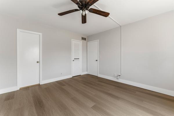 Jamestown, 1638 Embassy Dr #208, West Palm Beach, Florida 33401, image 2