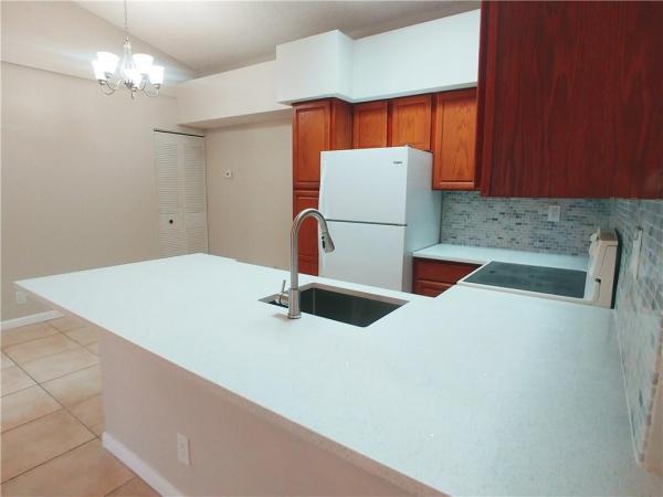 921 Lyons Rd #3206, Margate, Florida 33063, image 3