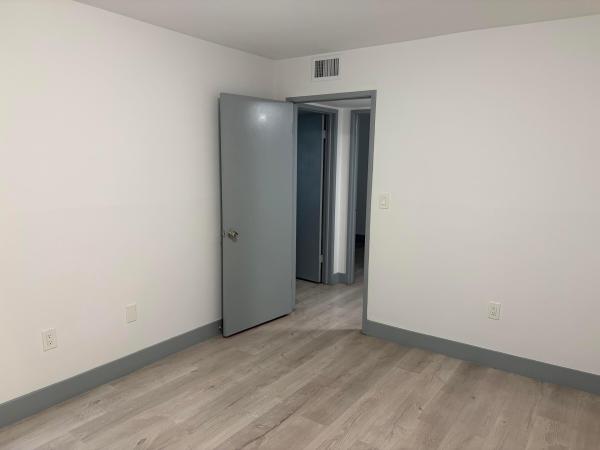 10292 NW 9th Street Cir #103, Unincorporated Dade County, Florida 33172, image 3