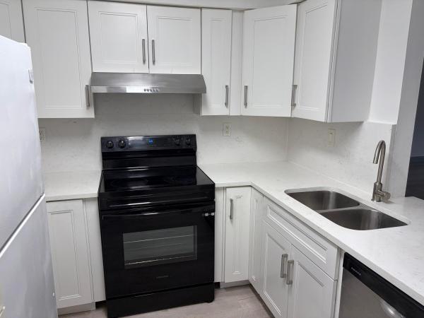 10292 NW 9th Street Cir #103, Unincorporated Dade County, Florida 33172, image 2