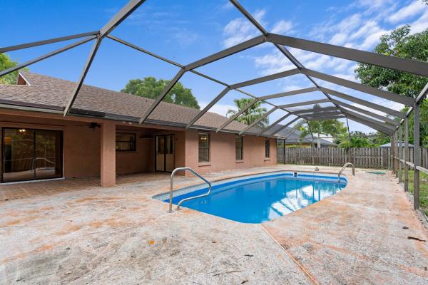 Greenview Shores 2 Of Wellington, 2652 Yarmouth Dr, Wellington, Florida 33414, image 3