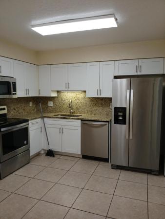 October Park, 3853 Van Cott Cir, West Palm Beach, Florida 33403, image 2