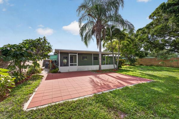 Brentwood, 502 Circle E, Jupiter, Florida 33458, image 2