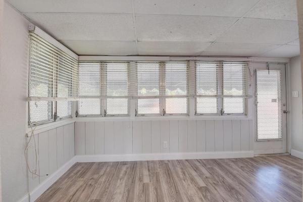 Linns, 348 SE 4th Ave, Delray Beach, Florida 33483, image 1
