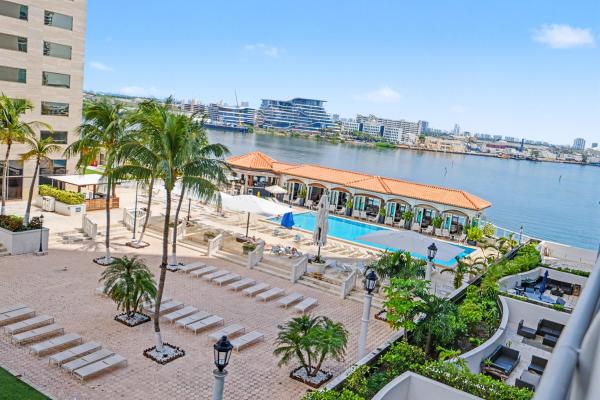 One Miami East, 335 S Biscayne Blvd #1002, Miami, Florida 33131, image 1