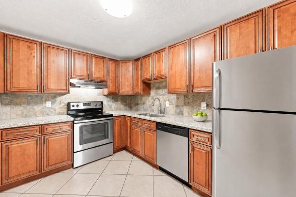 The Laurels At Margate, 380 E Laurel Dr #5D, Margate, Florida 33063, image 3