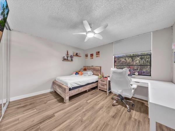 Whitehall 2 Of Pine Island Ridge, 1701 Whitehall Dr #302, Davie, Florida 33324, image 2