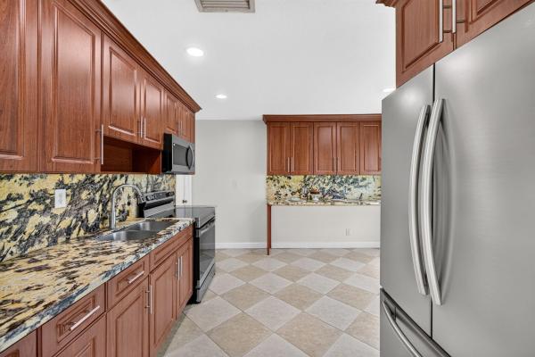North Andrews Gardens, 241 NW 49th St, Oakland Park, Florida 33309, image 2
