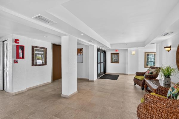 Island Point, 665 SE 21st Ave #102, Deerfield Beach, Florida 33441, image 1