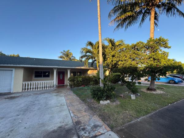 Lake Clarke South, 1780 16th Ave N, Lake Worth Beach, Florida 33460, image 1