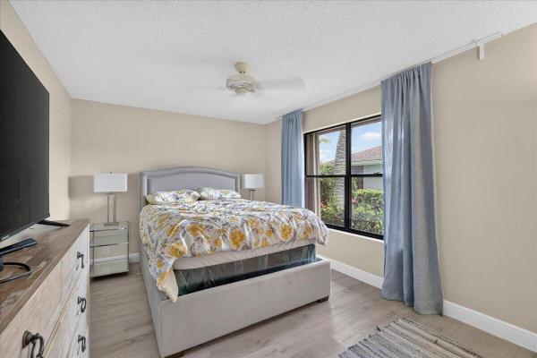 Eastpointe Country Club, 13355 Touchstone Pl, Palm Beach Gardens, Florida 33418, image 1