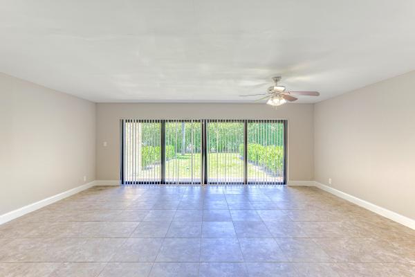 Delray Manors, 660 Coventry St #6, Boca Raton, Florida 33487, image 2